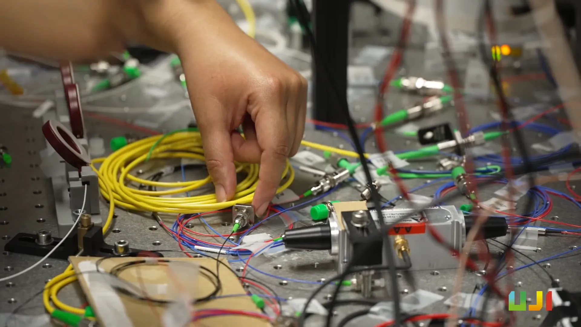 dynamo-lab-fiber-optics